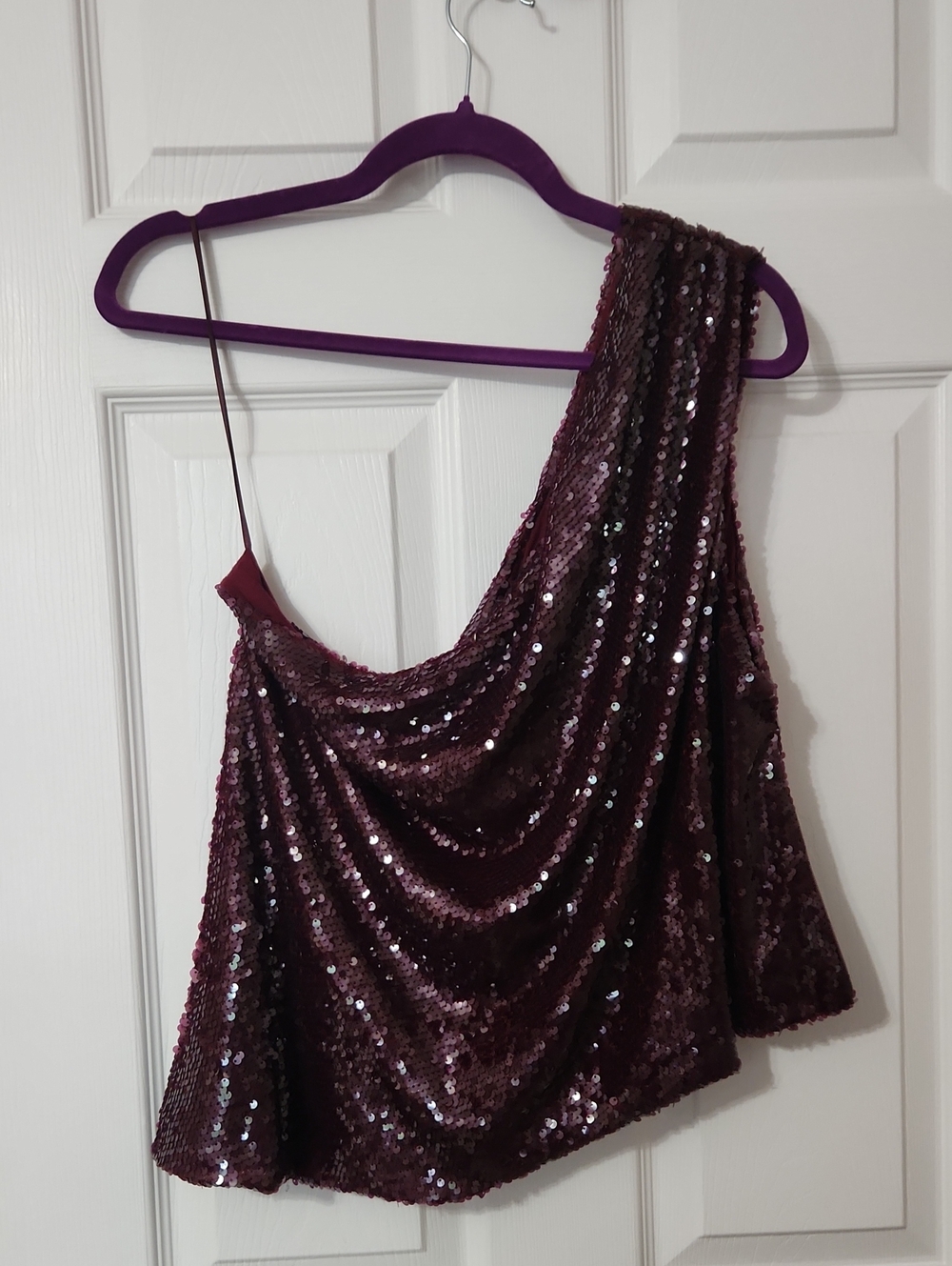 Kendall & Kylie One-Shoulder Sequin Crop Top in Burgundy